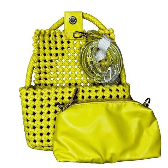 NWOT Expressions NYC Yellow Woven Crossbody Bag - Picture 4 of 7